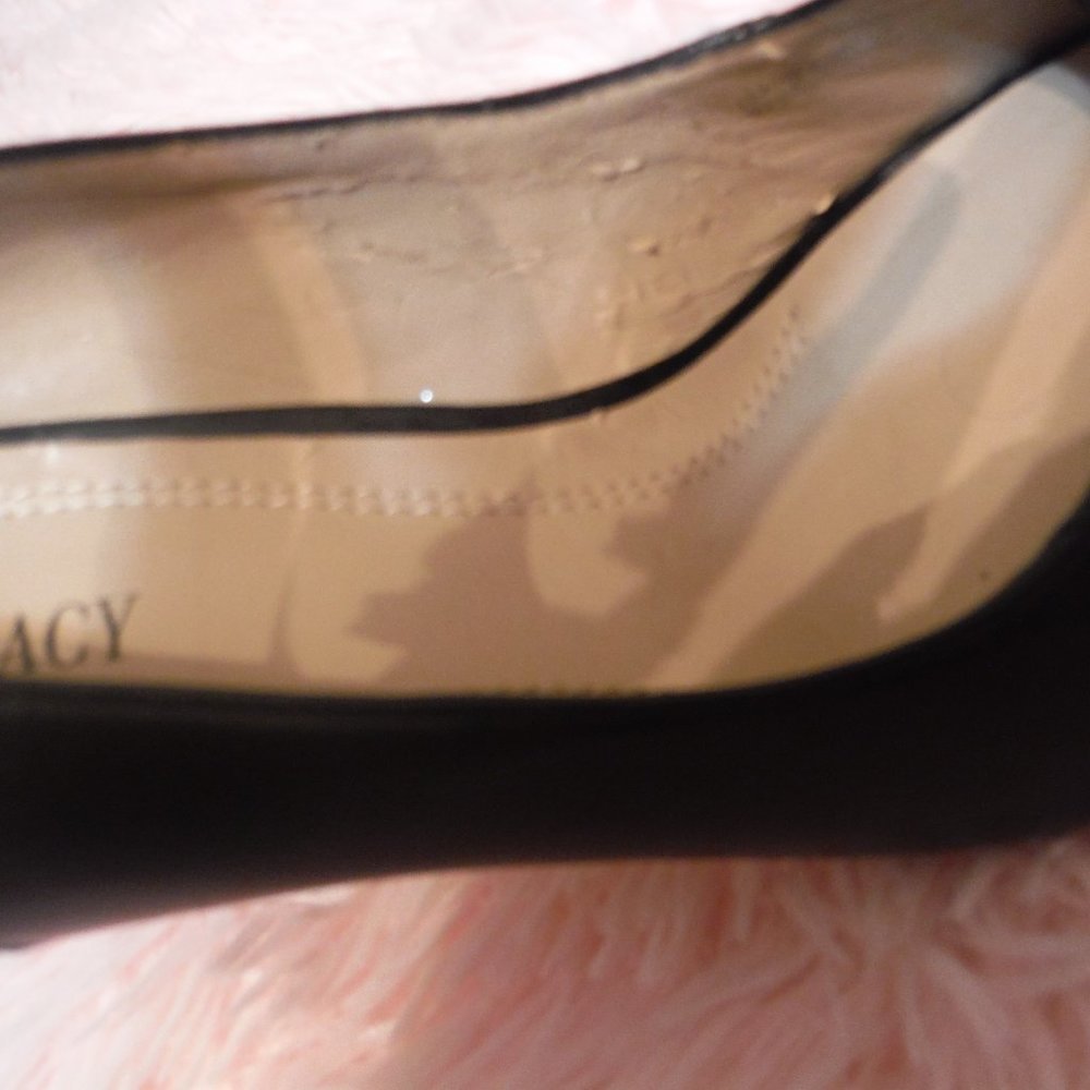 Ellen Tracy Peep Toe Heel - Picture 5 of 6